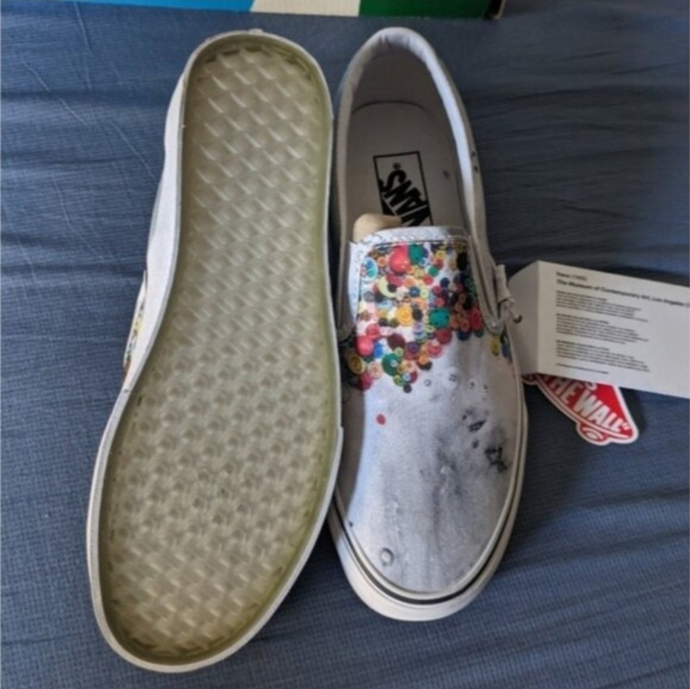 Vans MOCA Classic Women Size 5 Breanna Young Nimbus Clouds buttons 032026 - Picture 7 of 8